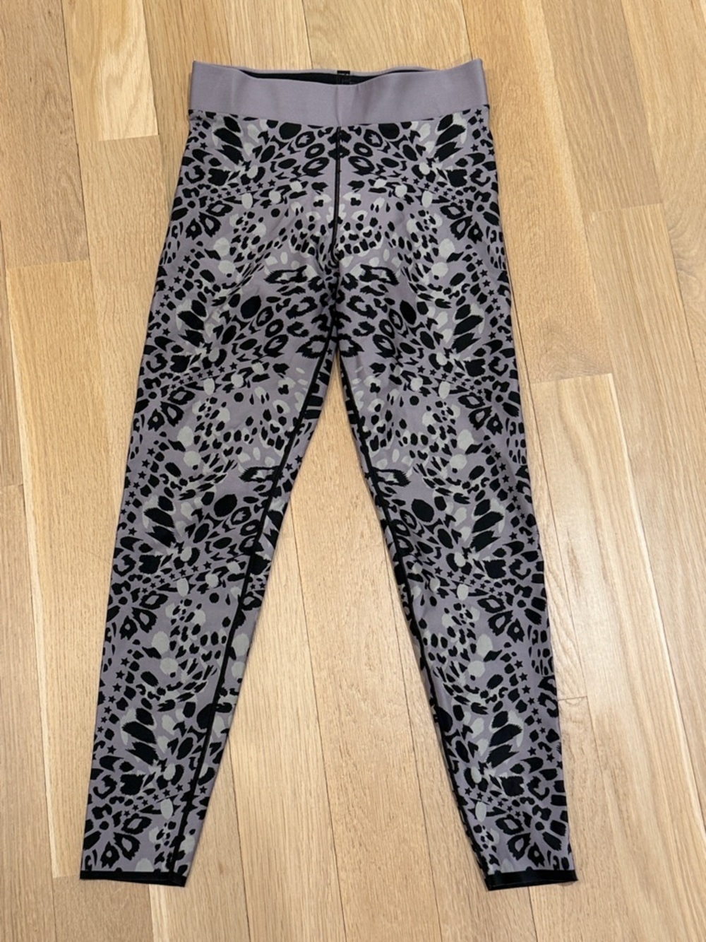 Leopard Star Legging in Lilac designed by COR by ULTRA COR